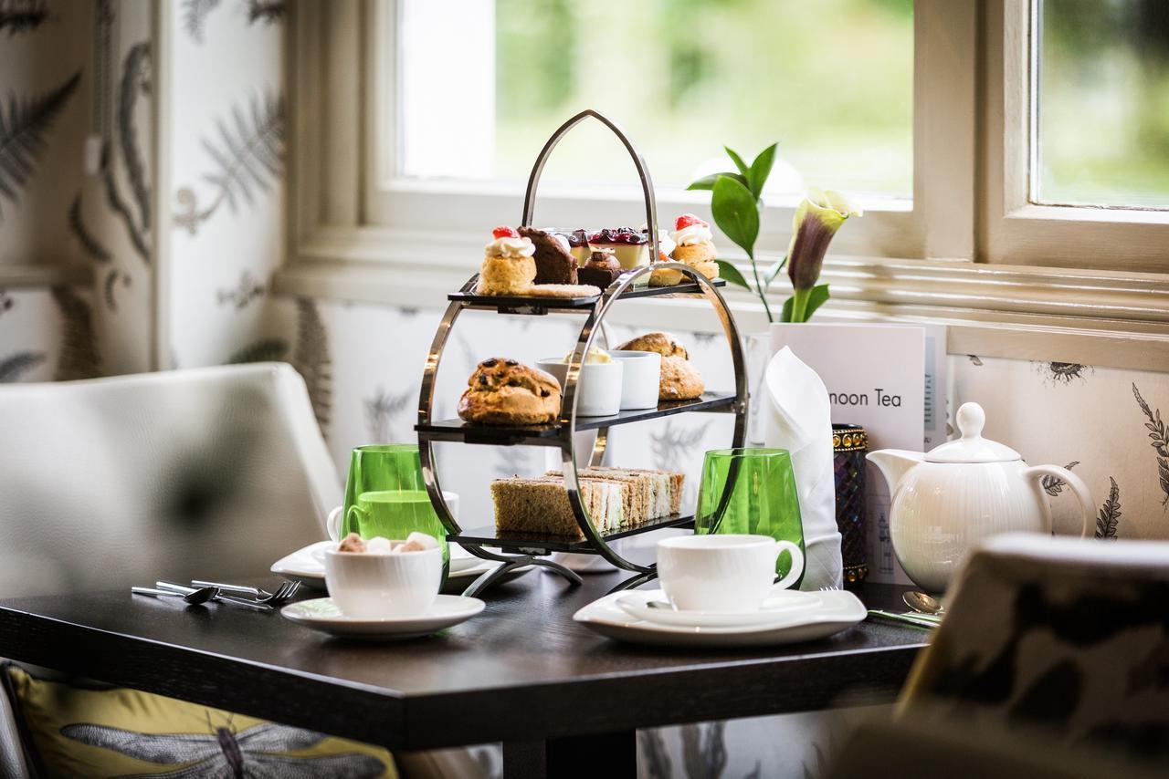 Worldhotels Distinctive Woughton House Hotel Милтън Кейнс Екстериор снимка
