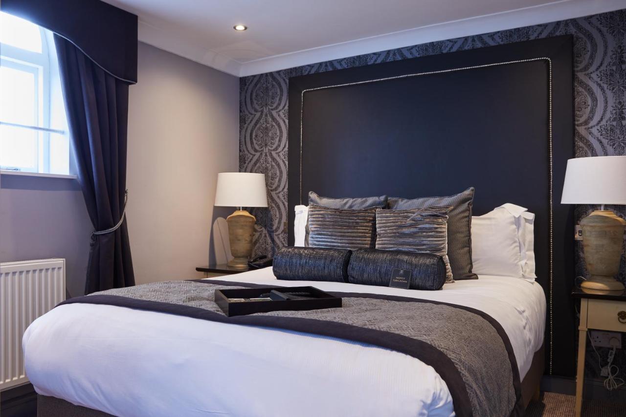 Worldhotels Distinctive Woughton House Hotel Милтън Кейнс Екстериор снимка