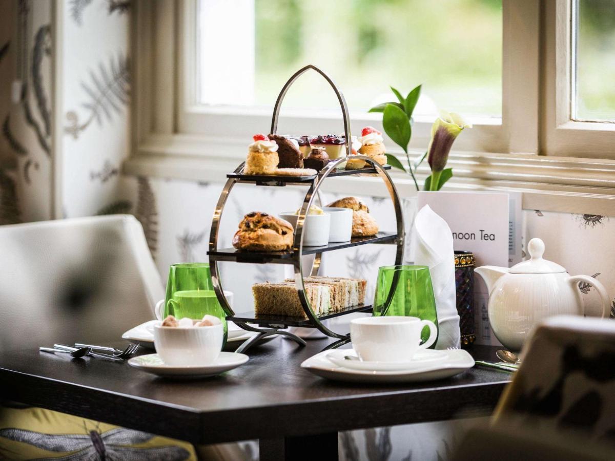 Worldhotels Distinctive Woughton House Hotel Милтън Кейнс Екстериор снимка